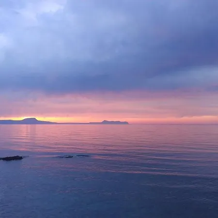 Rithian Blue Coast 2 Bedroom Seaview 公寓